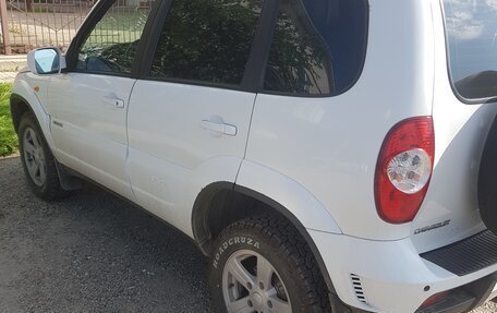 Chevrolet Niva I рестайлинг, 2010 год, 650 000 рублей, 8 фотография
