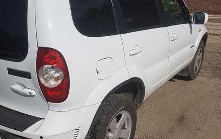 Chevrolet Niva I рестайлинг, 2010 год, 650 000 рублей, 6 фотография