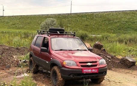 Chevrolet Niva I рестайлинг, 2013 год, 410 000 рублей, 3 фотография