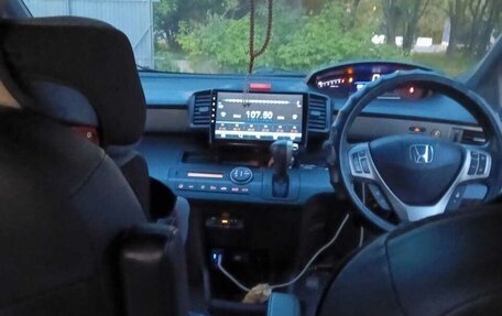 Honda Freed I, 2011 год, 950 000 рублей, 4 фотография