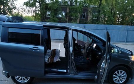 Honda Freed I, 2011 год, 950 000 рублей, 3 фотография