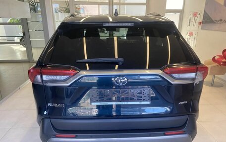 Toyota RAV4, 2020 год, 2 600 000 рублей, 5 фотография