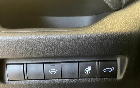 Toyota RAV4, 2020 год, 2 600 000 рублей, 16 фотография