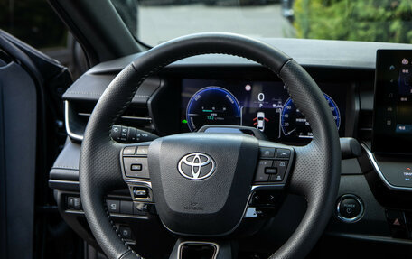 Toyota Camry, 2025 год, 4 250 000 рублей, 11 фотография
