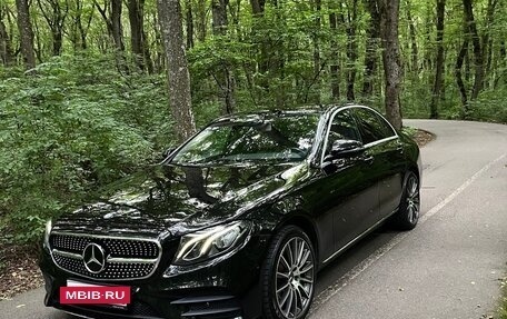 Mercedes-Benz E-Класс, 2016 год, 1 995 000 рублей, 3 фотография