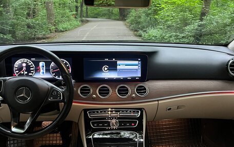 Mercedes-Benz E-Класс, 2016 год, 1 995 000 рублей, 11 фотография