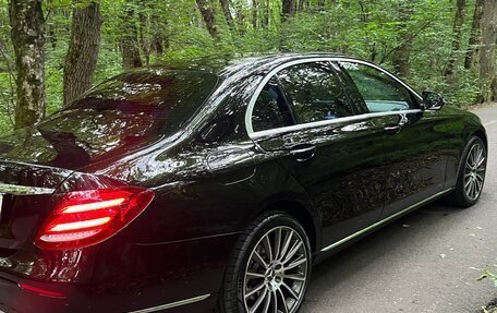 Mercedes-Benz E-Класс, 2016 год, 1 995 000 рублей, 16 фотография