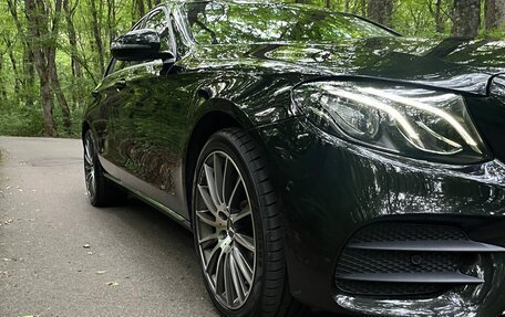 Mercedes-Benz E-Класс, 2016 год, 1 995 000 рублей, 20 фотография