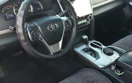 Toyota Camry, 2014 год, 1 600 000 рублей, 5 фотография