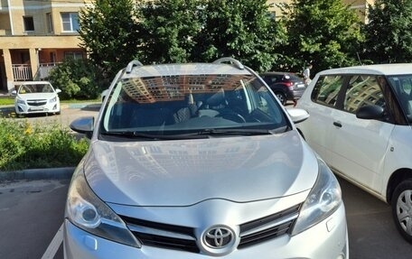Toyota Verso I, 2014 год, 1 300 000 рублей, 1 фотография