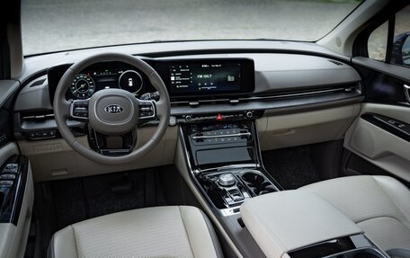 KIA Carnival, 2021 год, 4 450 000 рублей, 25 фотография