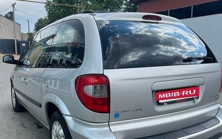 Chrysler Voyager IV, 2006 год, 830 000 рублей, 4 фотография