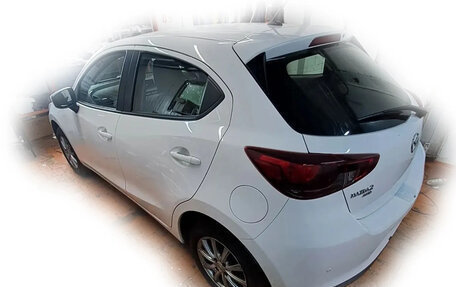Mazda 2 III, 2023 год, 1 299 999 рублей, 3 фотография