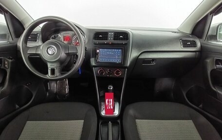 Volkswagen Polo VI (EU Market), 2012 год, 750 000 рублей, 10 фотография