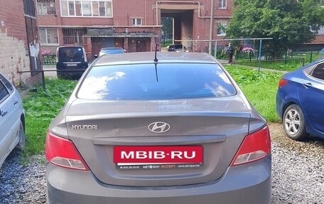 Hyundai Solaris II рестайлинг, 2015 год, 460 000 рублей, 3 фотография