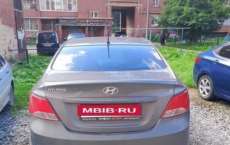 Hyundai Solaris II рестайлинг, 2015 год, 460 000 рублей, 4 фотография