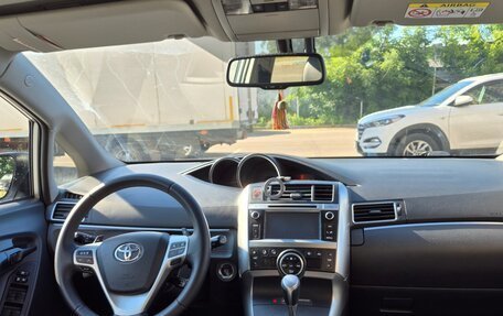 Toyota Verso I, 2014 год, 1 300 000 рублей, 5 фотография