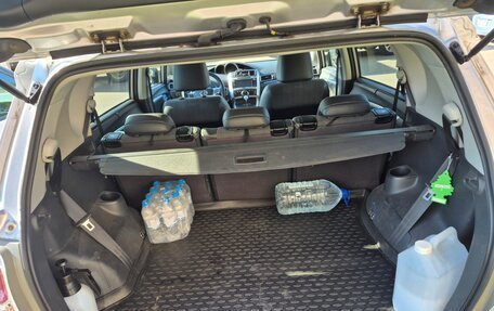 Toyota Verso I, 2014 год, 1 300 000 рублей, 6 фотография
