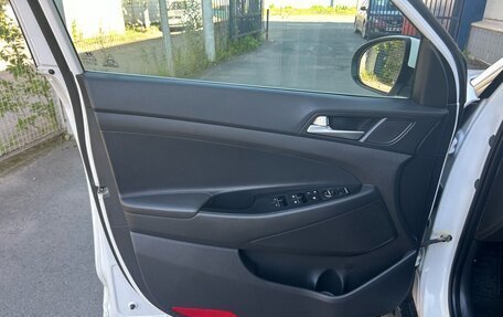 Hyundai Tucson III, 2019 год, 2 180 000 рублей, 10 фотография