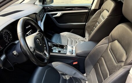 Volkswagen Touareg III, 2020 год, 5 700 000 рублей, 5 фотография