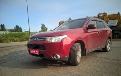 Mitsubishi Outlander III рестайлинг 3, 2013 год, 1 100 000 рублей, 1 фотография
