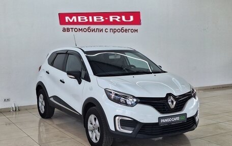 Renault Kaptur I рестайлинг, 2017 год, 990 000 рублей, 3 фотография
