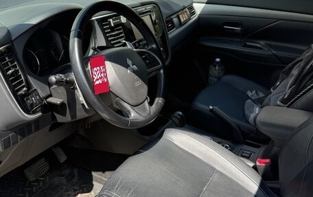Mitsubishi Outlander III рестайлинг 3, 2013 год, 1 200 000 рублей, 9 фотография