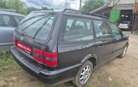 Volkswagen Passat B4, 1994 год, 210 000 рублей, 3 фотография