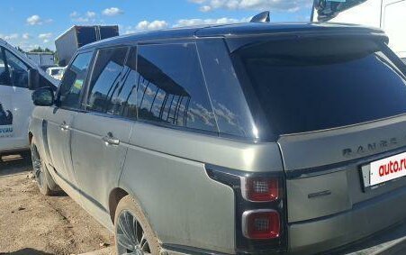 Land Rover Range Rover IV рестайлинг, 2019 год, 6 430 000 рублей, 3 фотография