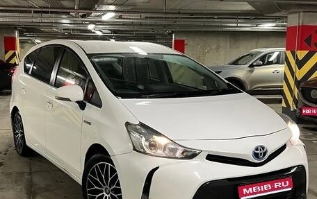 Toyota Prius Alpha I (ZVW40/41), 2015 год, 1 150 000 рублей, 1 фотография