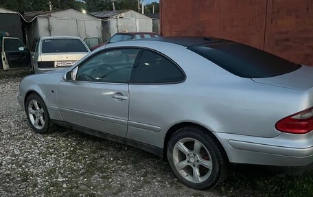 Mercedes-Benz CLK-Класс, 1998 год, 200 000 рублей, 2 фотография