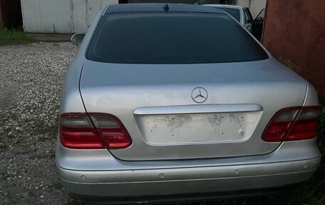 Mercedes-Benz CLK-Класс, 1998 год, 200 000 рублей, 4 фотография