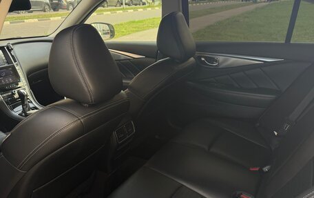 Infiniti Q50 I рестайлинг, 2014 год, 1 880 000 рублей, 13 фотография