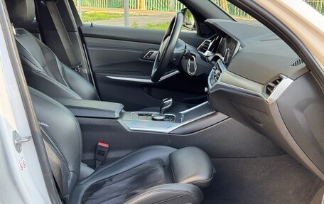 BMW 3 серия, 2019 год, 3 540 000 рублей, 17 фотография