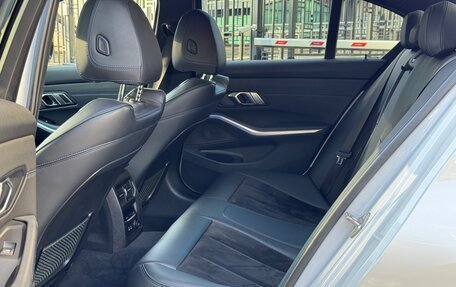 BMW 3 серия, 2019 год, 3 540 000 рублей, 18 фотография
