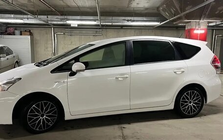 Toyota Prius Alpha I (ZVW40/41), 2015 год, 1 150 000 рублей, 6 фотография