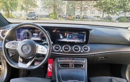 Mercedes-Benz E-Класс, 2019 год, 3 100 000 рублей, 12 фотография