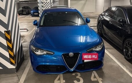 Alfa Romeo Giulia II, 2017 год, 3 300 000 рублей, 17 фотография
