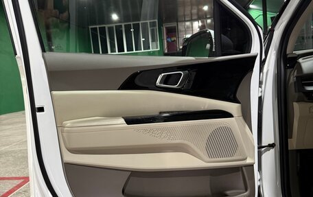 KIA Carnival, 2021 год, 3 800 000 рублей, 12 фотография