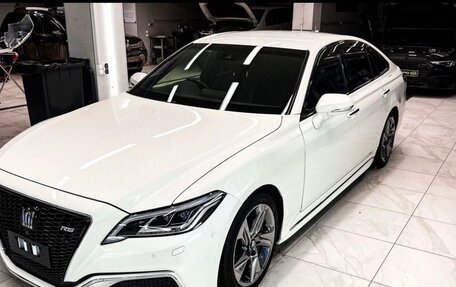 Toyota Crown, 2019 год, 4 947 000 рублей, 4 фотография