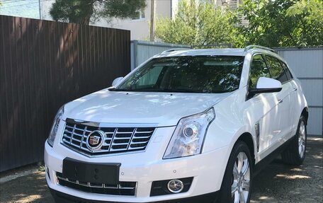 Cadillac SRX II рестайлинг, 2014 год, 2 100 000 рублей, 2 фотография