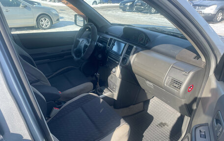 Nissan X-Trail, 2005 год, 500 000 рублей, 11 фотография