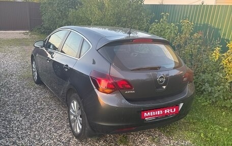 Opel Astra J, 2012 год, 800 000 рублей, 3 фотография
