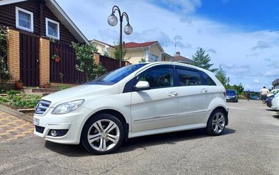 Mercedes-Benz B-Класс, 2011 год, 720 000 рублей, 1 фотография