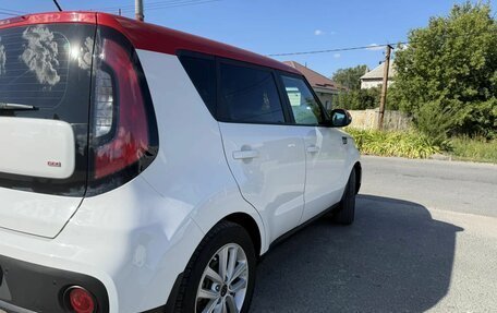 KIA Soul II рестайлинг, 2018 год, 1 520 000 рублей, 8 фотография