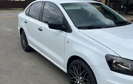 Volkswagen Polo VI (EU Market), 2018 год, 850 000 рублей, 4 фотография