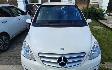 Mercedes-Benz B-Класс, 2011 год, 720 000 рублей, 4 фотография