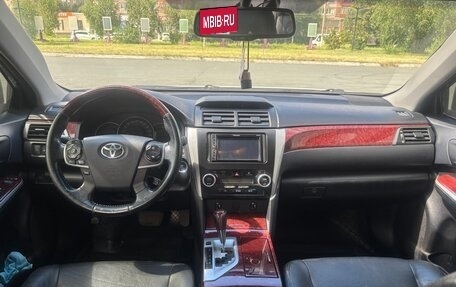 Toyota Camry, 2012 год, 1 850 000 рублей, 5 фотография