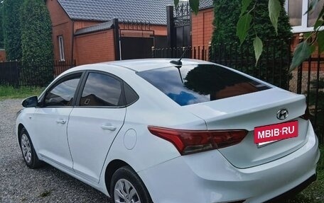 Hyundai Solaris II рестайлинг, 2018 год, 750 000 рублей, 4 фотография