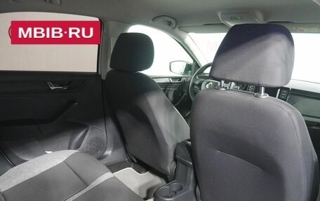 Skoda Rapid II, 2021 год, 1 700 000 рублей, 11 фотография